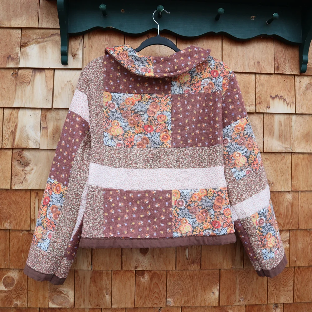 SOLD!!! Upcycled Floral Patchwork Jacket Vintage Quilt Peter Pan Collar OS - Picture 2 of 6